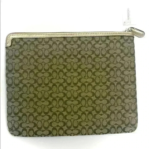 NWT Coach F61035 Khaki Signature Tablet SLV - Picture 2 of 8